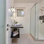 Gea *