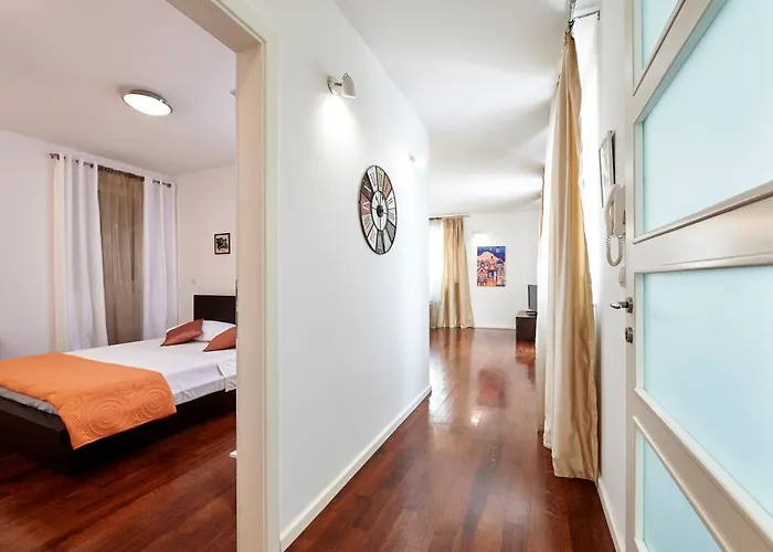 Gea * Trogir