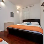 Apartment Gea *