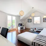 Gea Apartment *