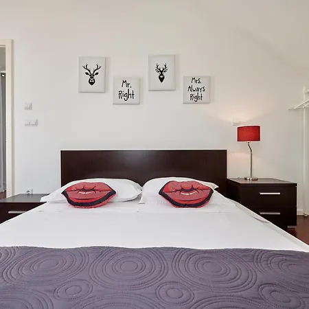 Gea * Trogir